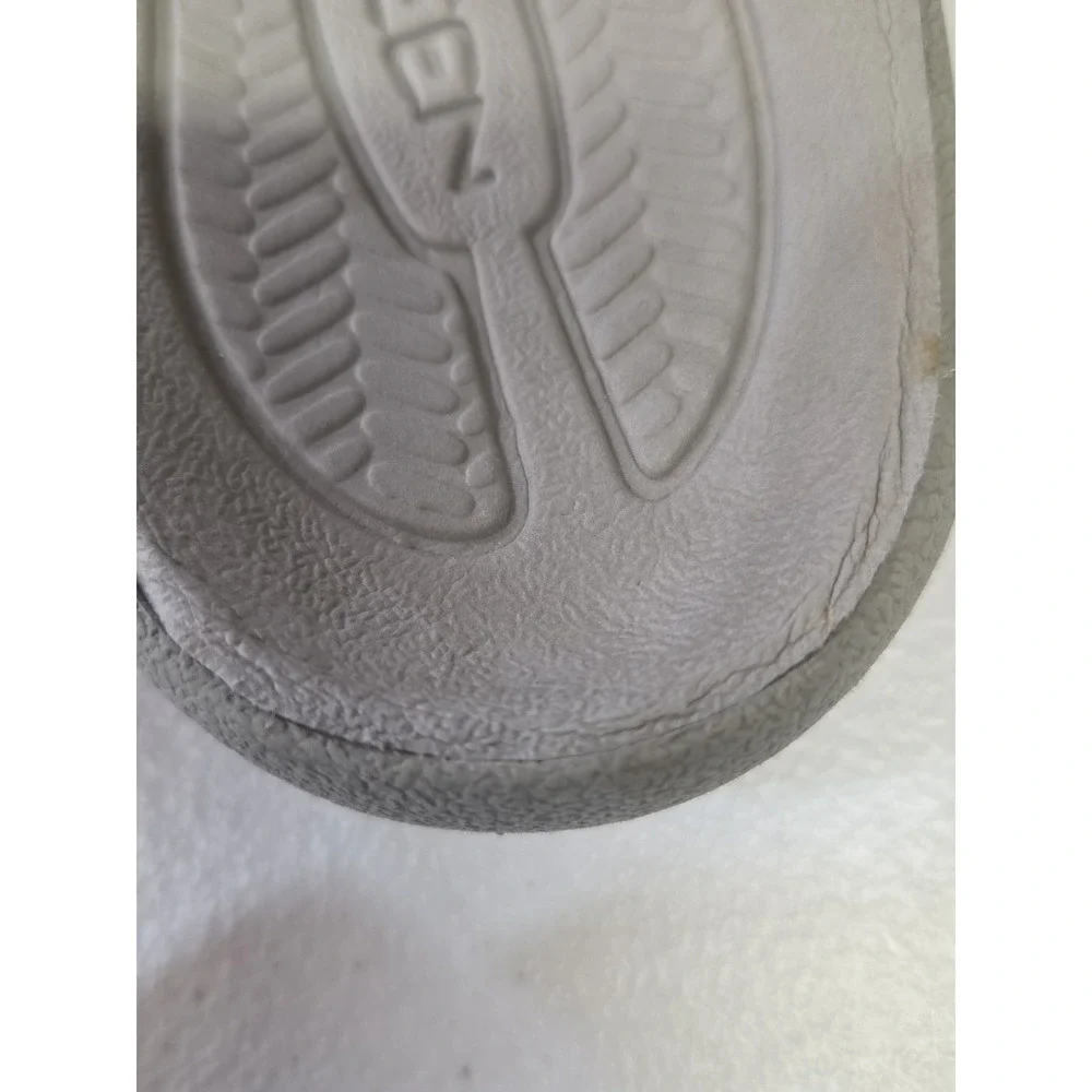 KEEN Men's Size 10 Gray Sport Sandals Slides Water Outdoor Comfort